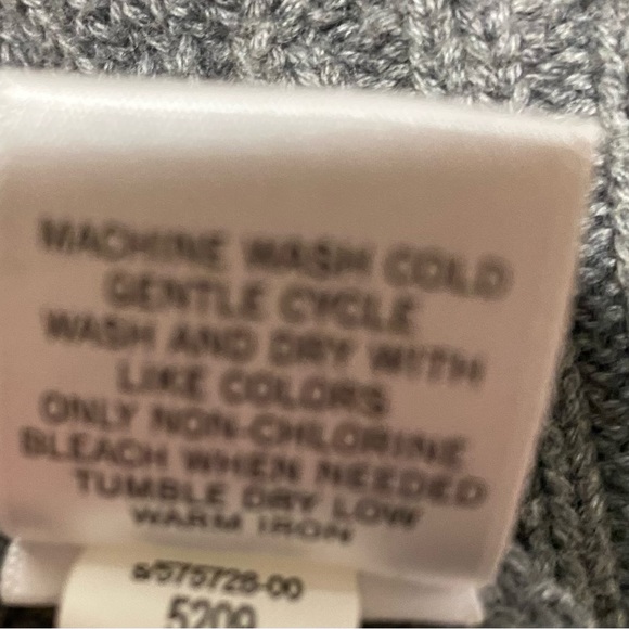 Banana Republic grey sweater size medium - Picture 5 of 5